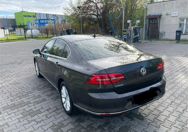 Volkswagen Passat cena 93500 przebieg: 52000, rok produkcji 2018 z Mysłowice małe 254